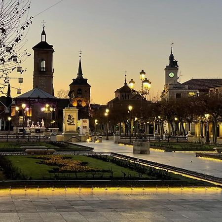 Sonar En La Plaza Cervantes 2 알칼라데에나레스 외부 사진