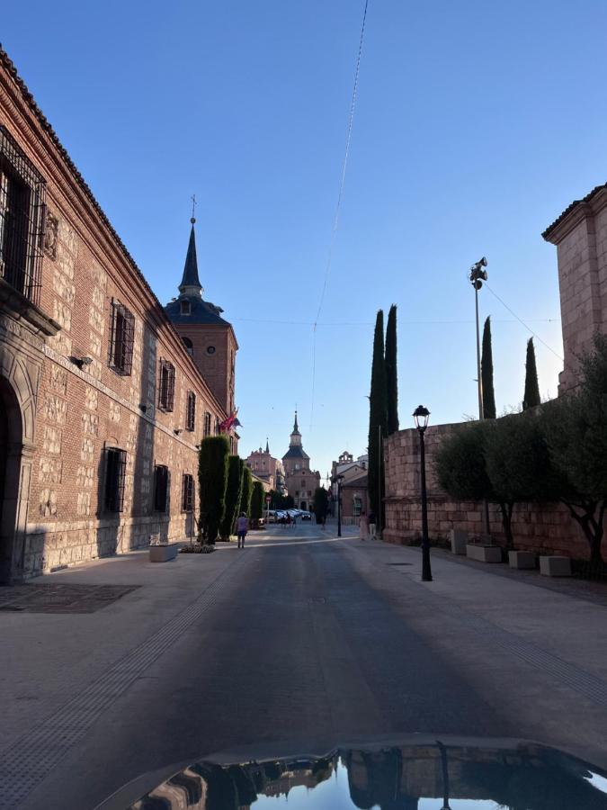 Sonar En La Plaza Cervantes 2 알칼라데에나레스 외부 사진